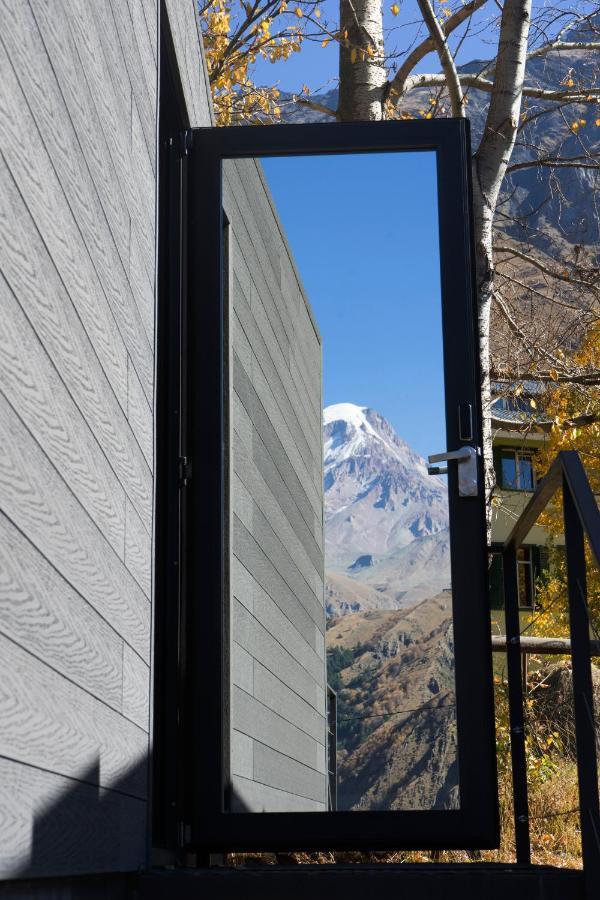 Landscapes Hotel Kazbegi Экстерьер фото