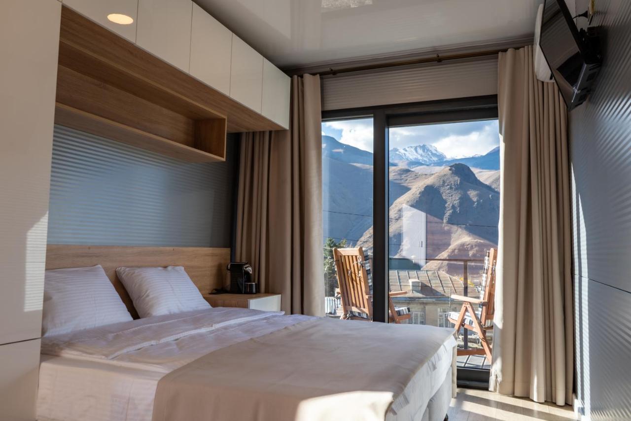 Landscapes Hotel Kazbegi Экстерьер фото